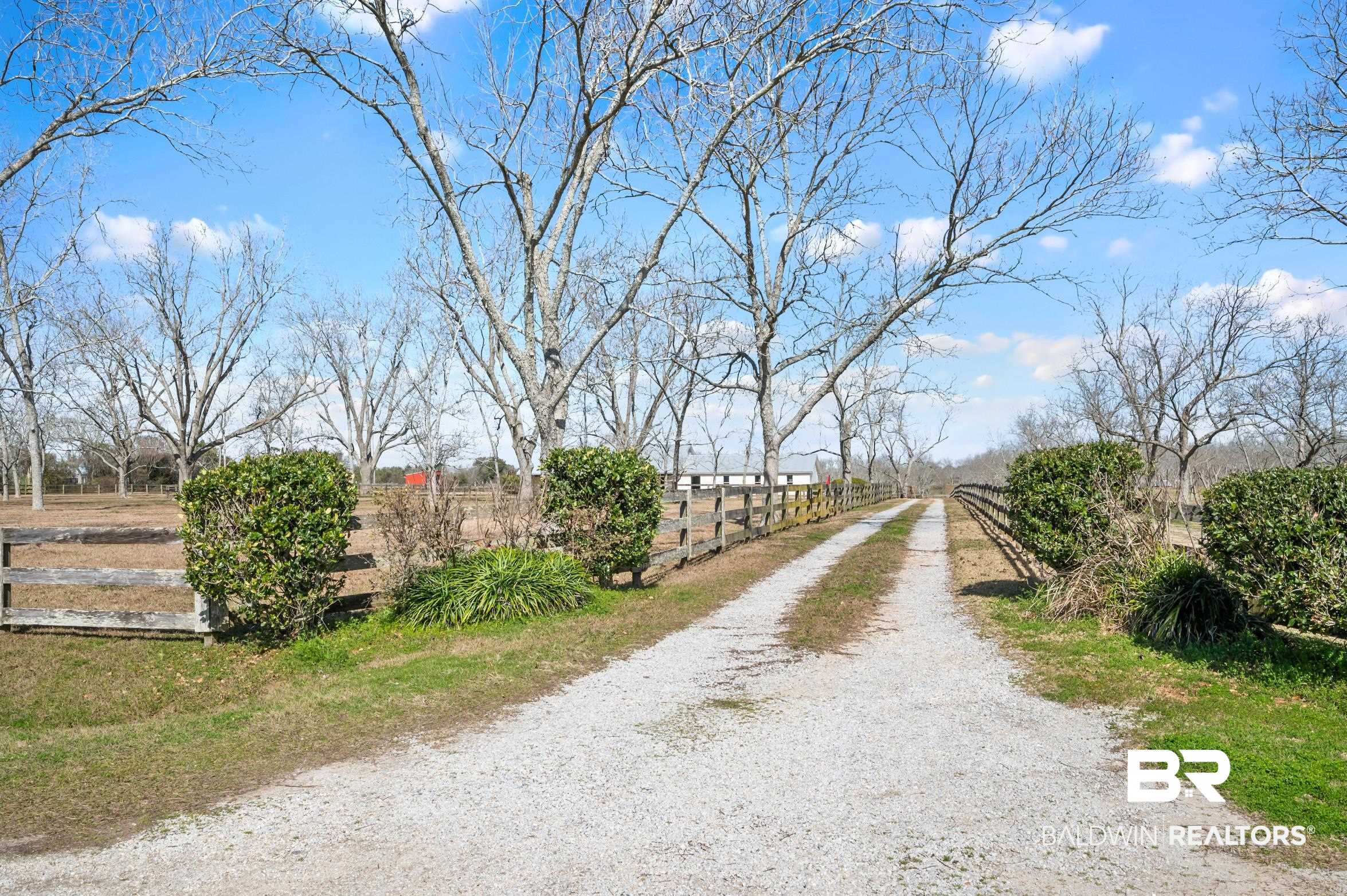 8725 Bishop Road Fairhope, AL 36532 - Photo 3 of 50