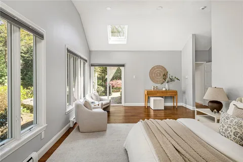 $1,845,000 | 8 Harbour Road, Barrington, RI 02806