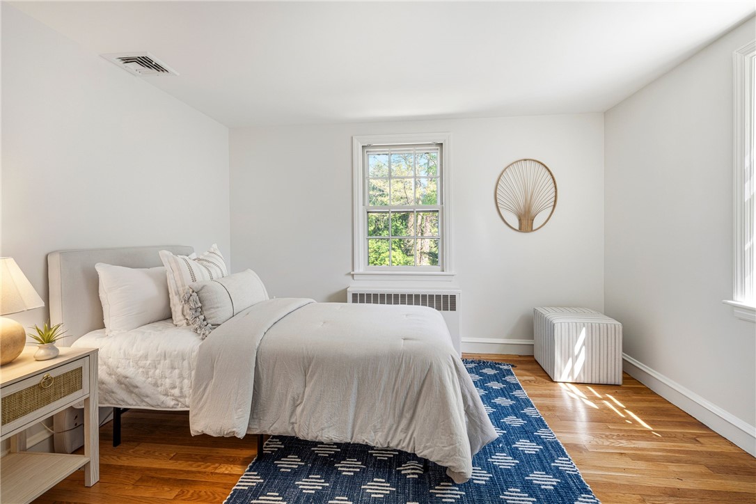 8 Harbour Road Barrington, RI 02806 - Photo 28 of 42