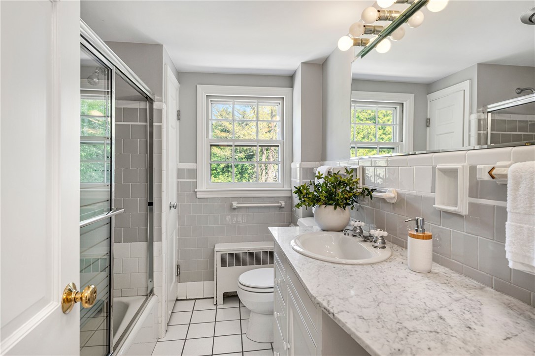 8 Harbour Road Barrington, RI 02806 - Photo 29 of 42