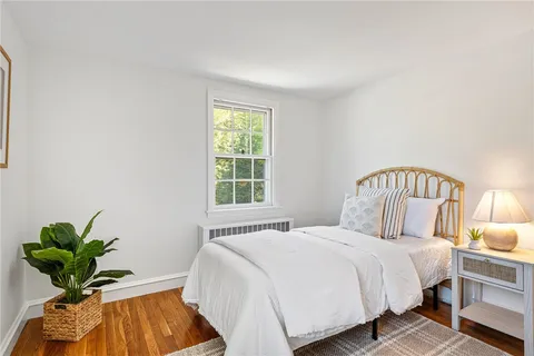 $1,845,000 | 8 Harbour Road, Barrington, RI 02806