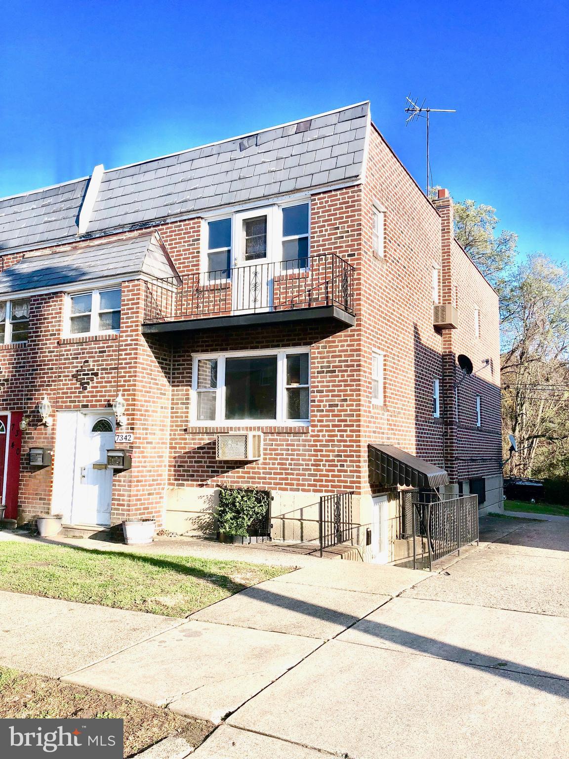 7342 Brockton Road Philadelphia, PA 19151 - Photo 1 of 10 Gallery Image 1
