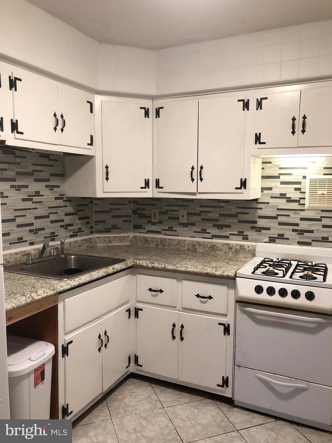 7342 Brockton Road Philadelphia, PA 19151 - Photo 2 of 10 Gallery Image 2
