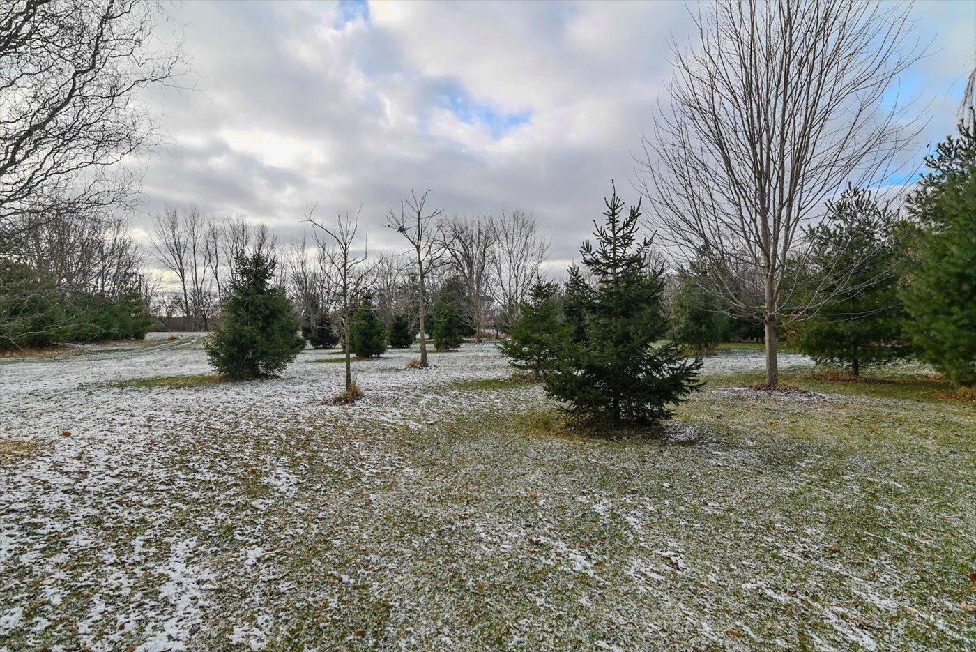 6415 South Windsor Prairie Road DeForest, WI 53532 - Photo 6 of 31