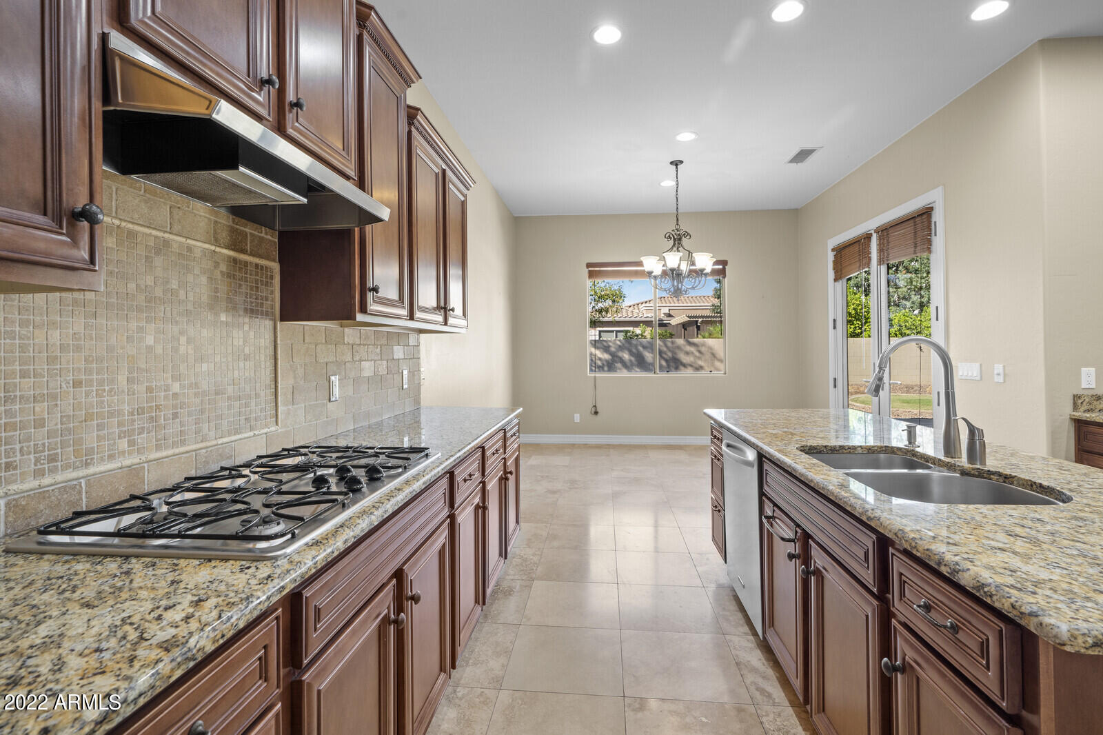 2810 East Blue Sage Road Gilbert, AZ 85297 - Photo 18 of 93 Kitchen view to casual dining area