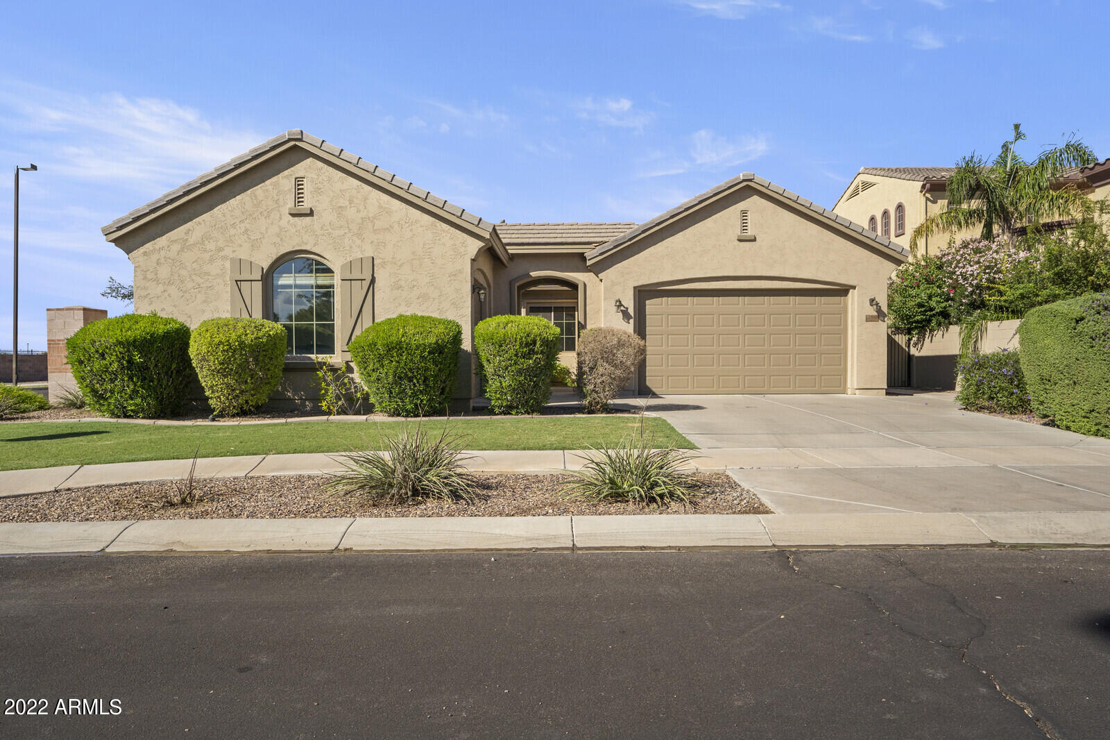2810 East Blue Sage Road Gilbert, AZ 85297 - Photo 6 of 93 Immaculate single level home