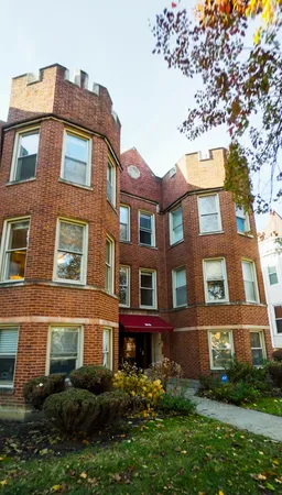 $1,100,000 | 32 South Menard Avenue, Chicago, IL 60644