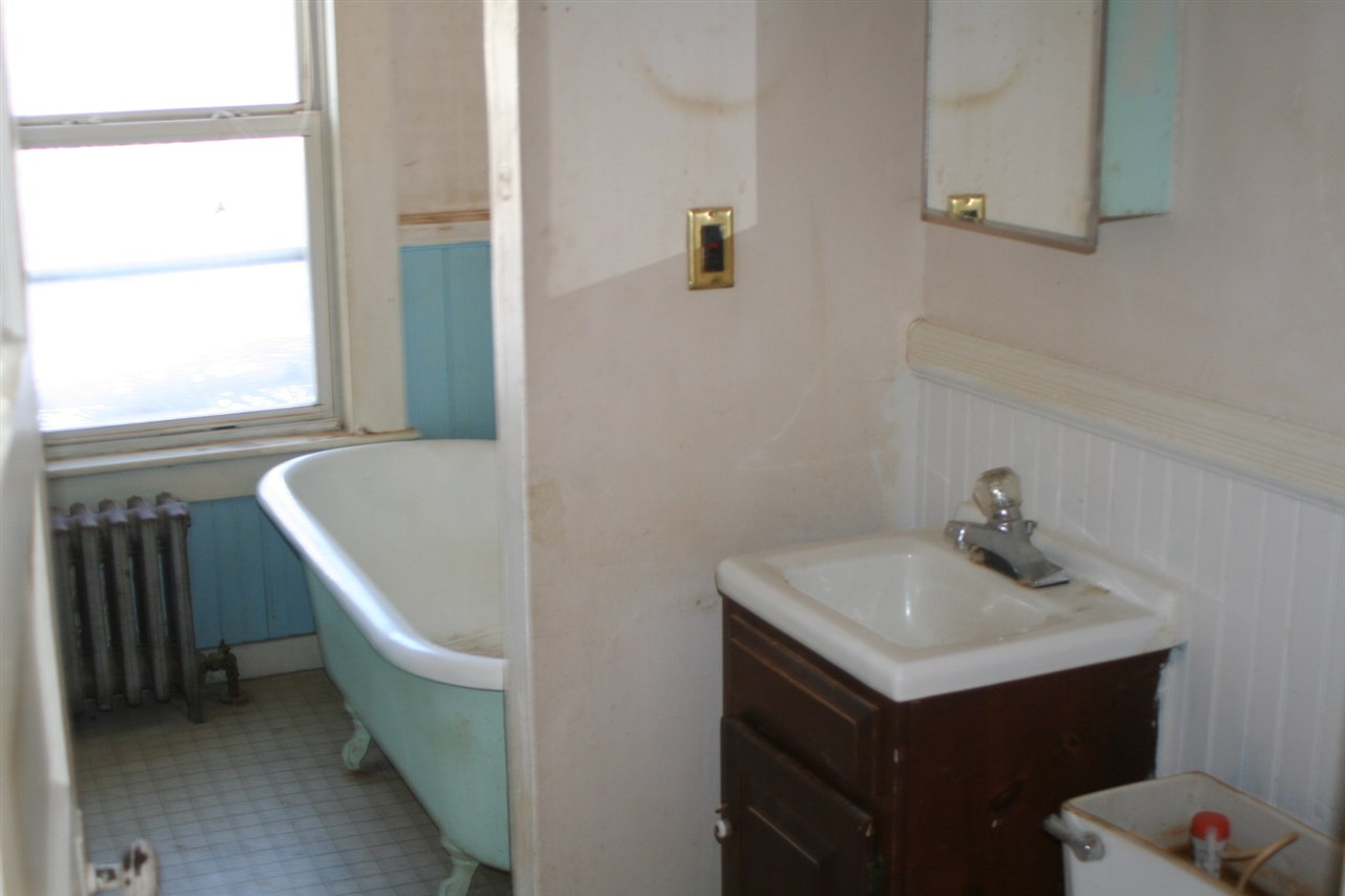 10 Cove Court Rochester, NH 03867 - Photo 5 of 20