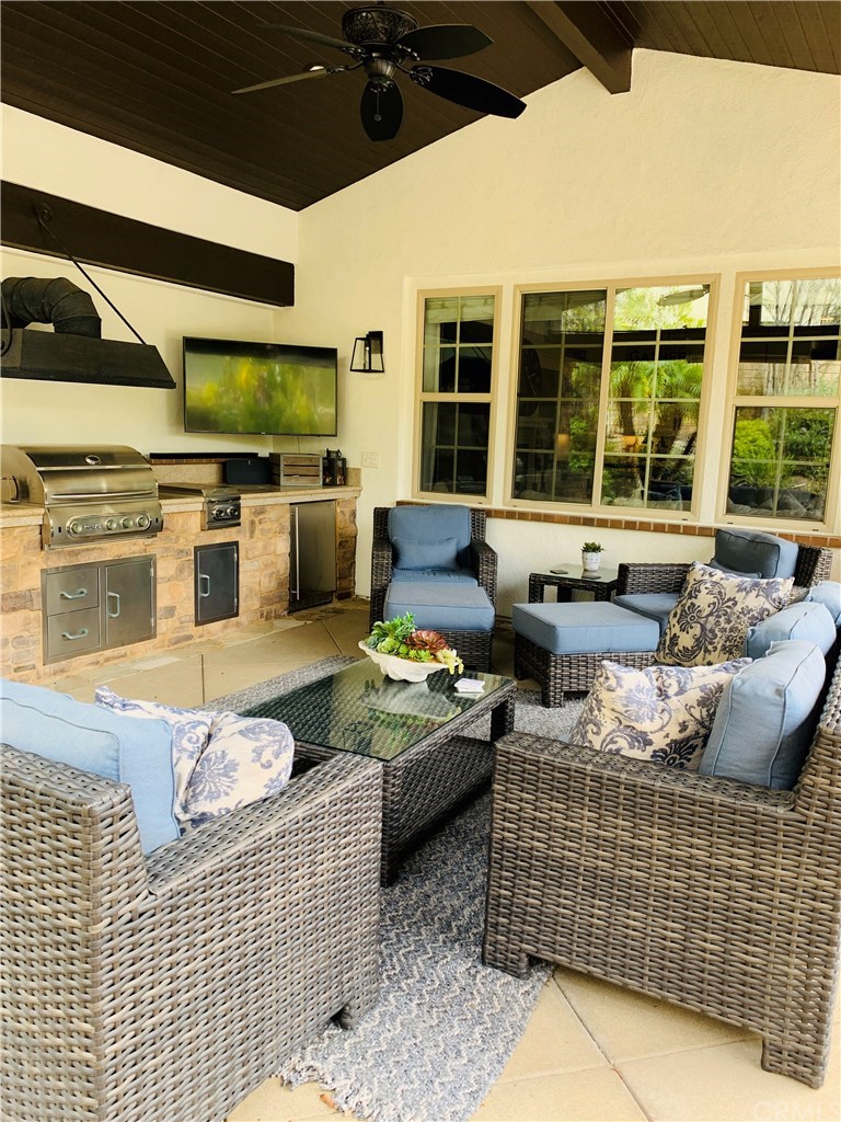 17 Julia Street Ladera Ranch, CA 92694 - Photo 11 of 22