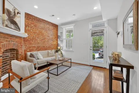 $1,025,000 | 1428 C Street Southeast, Washington, DC 20003