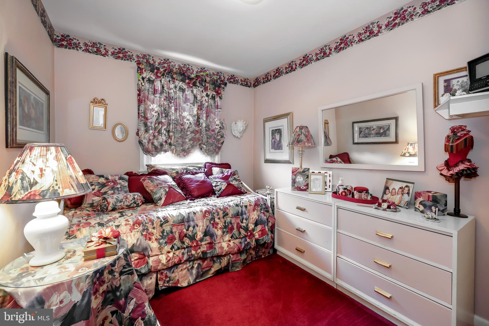 425 Rittenhouse Circle Havertown, PA 19083 - Photo 13 of 32 Gallery Image 13