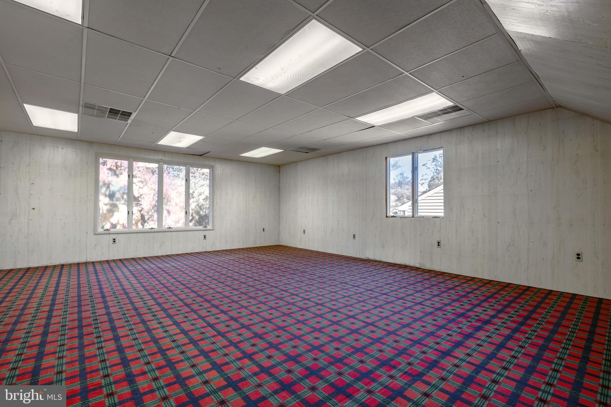 425 Rittenhouse Circle Havertown, PA 19083 - Photo 18 of 32 Gallery Image 18