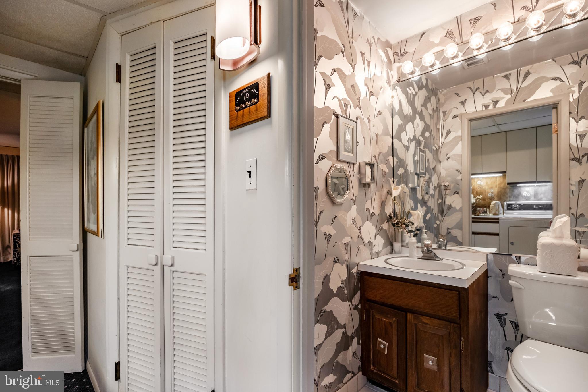 425 Rittenhouse Circle Havertown, PA 19083 - Photo 23 of 32 Gallery Image 23