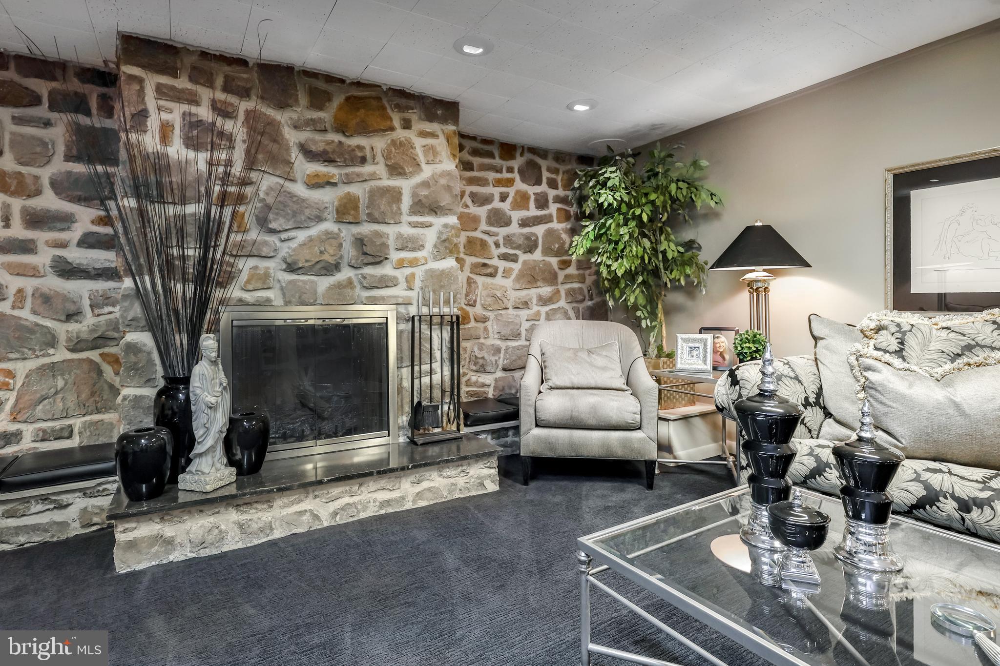 425 Rittenhouse Circle Havertown, PA 19083 - Photo 27 of 32 Gallery Image 27