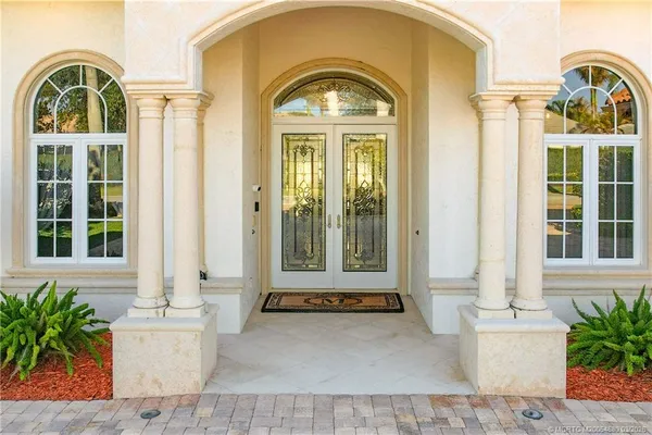 $2,300,000 | 11550 Southeast Plandome Drive, Hobe Sound, FL 33455