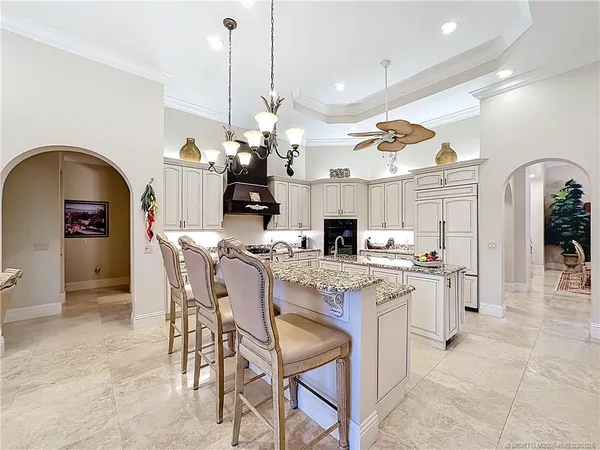 $2,300,000 | 11550 Southeast Plandome Drive, Hobe Sound, FL 33455