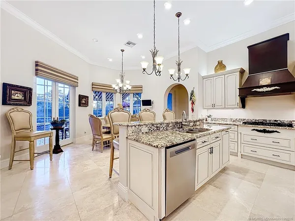 $2,300,000 | 11550 Southeast Plandome Drive, Hobe Sound, FL 33455