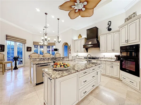 $2,300,000 | 11550 Southeast Plandome Drive, Hobe Sound, FL 33455