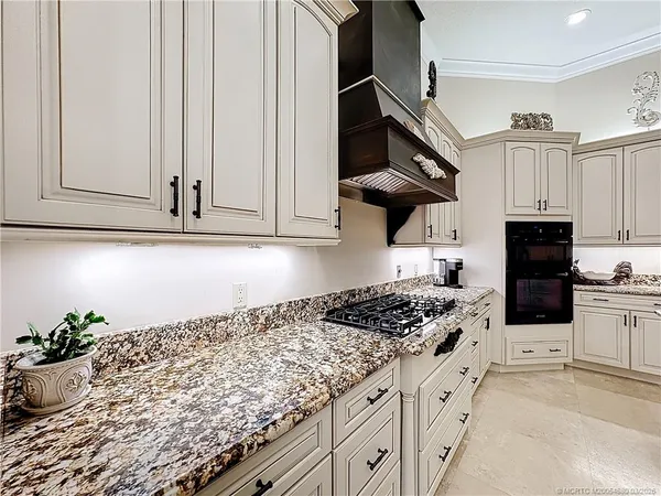 $2,300,000 | 11550 Southeast Plandome Drive, Hobe Sound, FL 33455