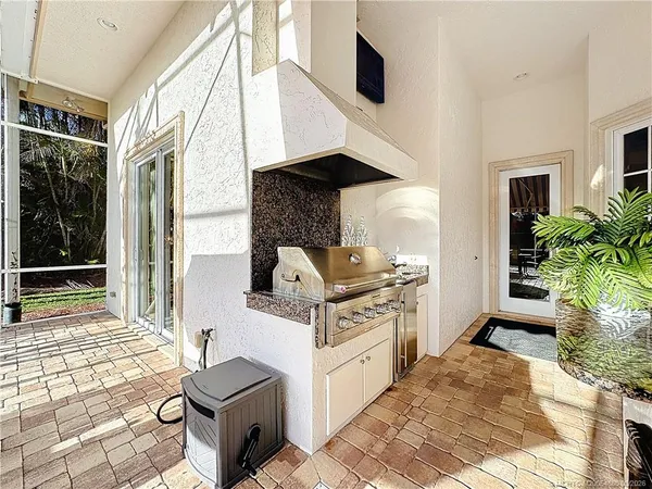 $2,300,000 | 11550 Southeast Plandome Drive, Hobe Sound, FL 33455