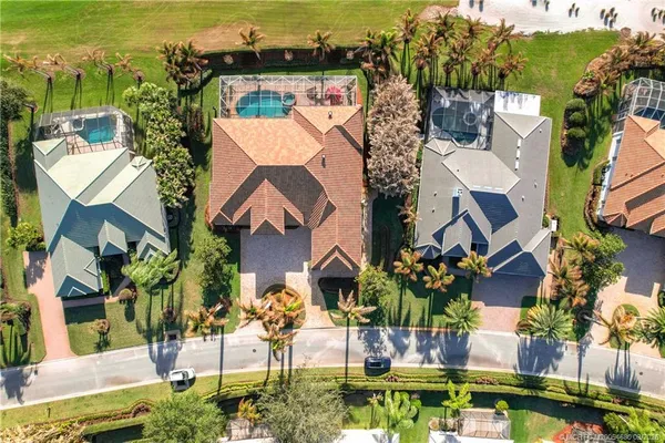 $2,300,000 | 11550 Southeast Plandome Drive, Hobe Sound, FL 33455