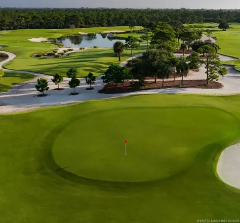 $2,300,000 | 11550 Southeast Plandome Drive, Hobe Sound, FL 33455
