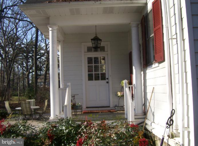 1013 Windsor Road Pikesville, MD 21208 - Photo 19 of 27 Entrance into Mud Room