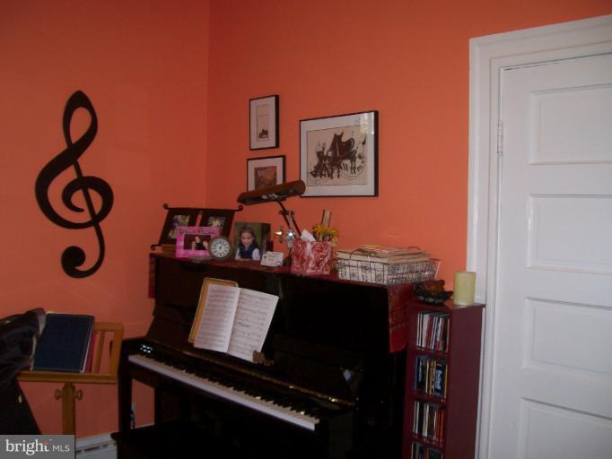 1013 Windsor Road Pikesville, MD 21208 - Photo 7 of 27 Interior (General)
