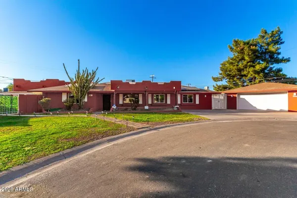 $799,900 | 490 North Vine Street, Chandler, AZ 85225