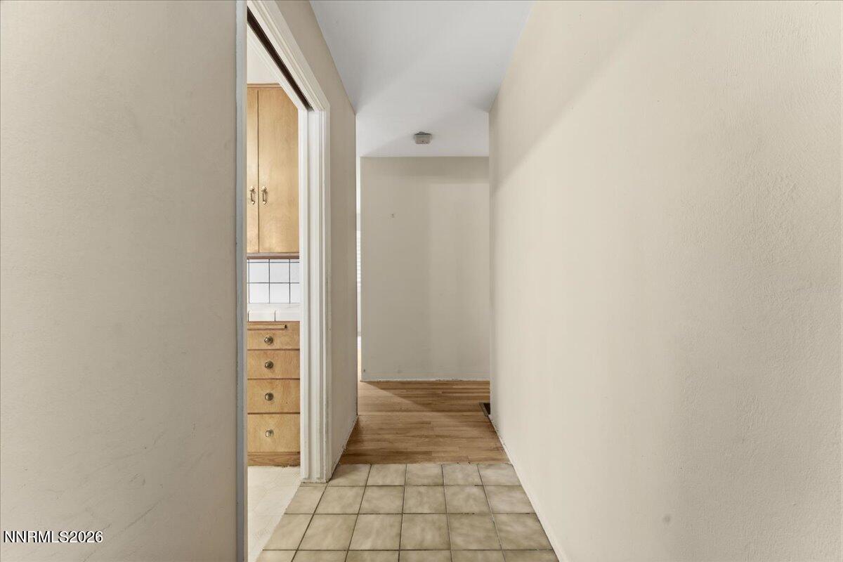 640 Rosewood Drive Reno, NV 89509 - Photo 4 of 39 01-DS208620