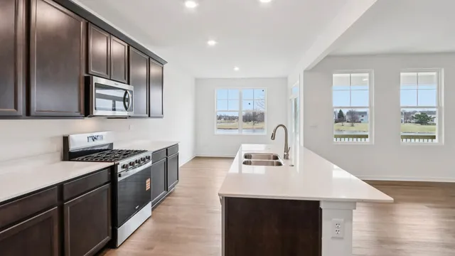 $572,990 | 14930 South Parkview Drive, Plainfield, IL 60544