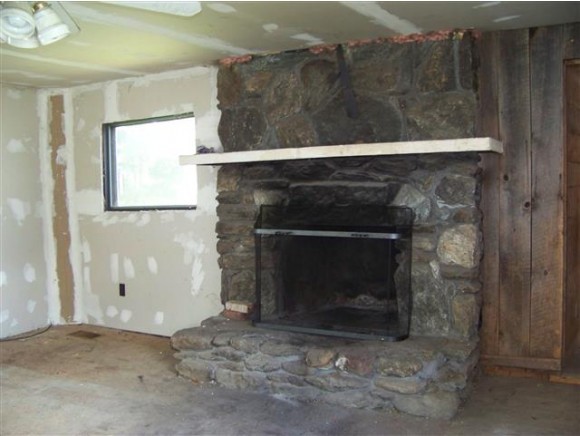 2516 Brandon Mountain Road Rochester, VT 05767 - Photo 3 of 5 Gallery Image 3