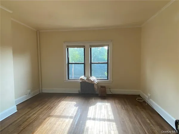 $2,200 | 176 Colonial Parkway, Unit 2N, Yonkers, NY 10710