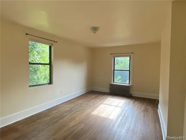 $2,200 | 176 Colonial Parkway, Unit 2N, Yonkers, NY 10710