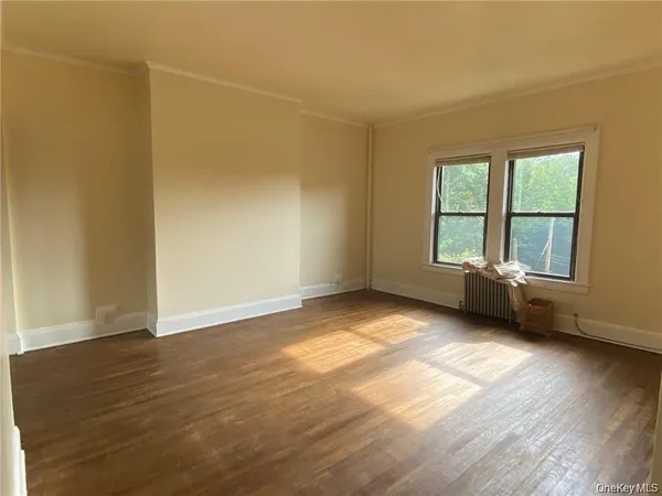 $2,200 | 176 Colonial Parkway, Unit 2N, Yonkers, NY 10710