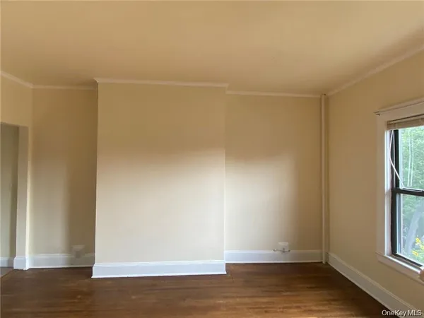 $2,200 | 176 Colonial Parkway, Unit 2N, Yonkers, NY 10710