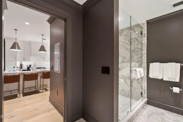 $5,500 | 19 Washington Street, Unit 252 B2, Saratoga Springs, NY 12866