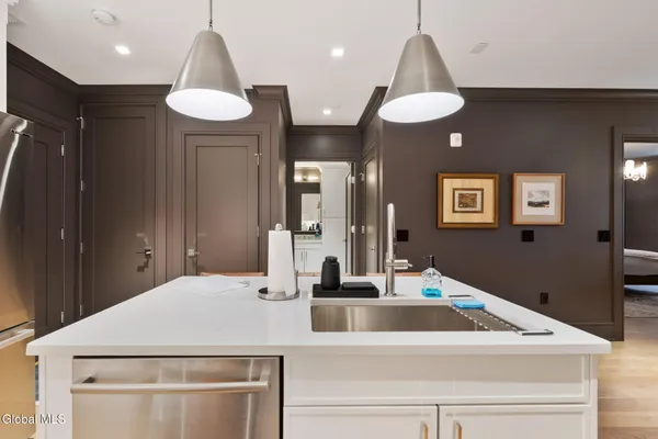 $5,500 | 19 Washington Street, Unit 252 B2, Saratoga Springs, NY 12866