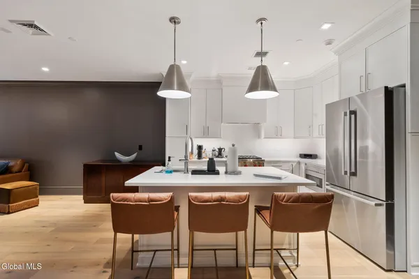 $5,500 | 19 Washington Street, Unit 252 B2, Saratoga Springs, NY 12866