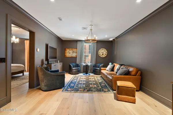 $5,500 | 19 Washington Street, Unit 252 B2, Saratoga Springs, NY 12866