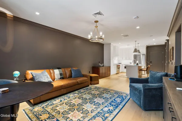 $5,500 | 19 Washington Street, Unit 252 B2, Saratoga Springs, NY 12866