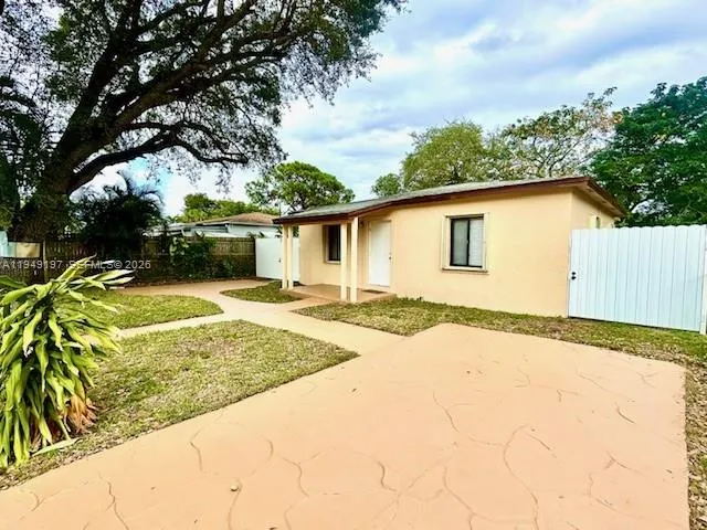 $328,500 | 832 Northwest 16th Terrace, Fort Lauderdale, FL 33311