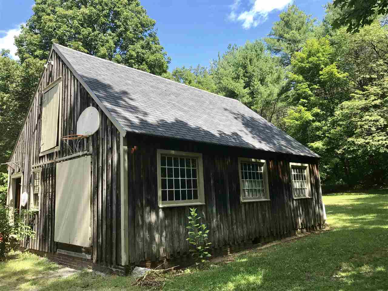 338 Tyler Road Webster, NH 03303 - Photo 4 of 39