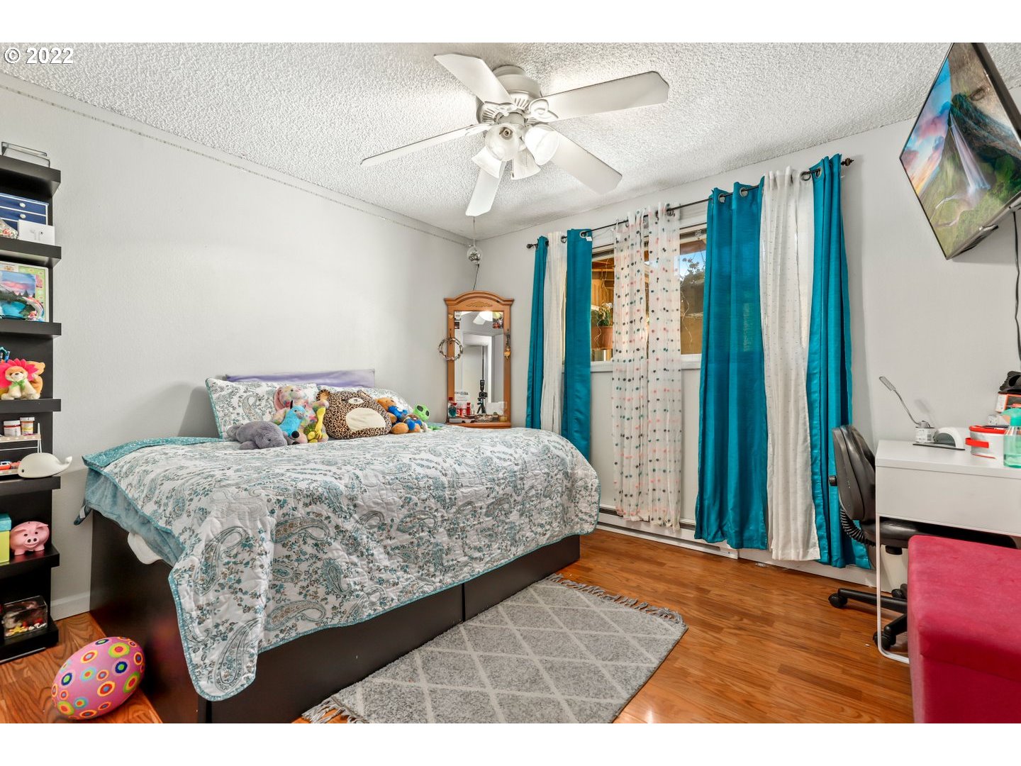 12165 Southwest Cheshire Road Beaverton, OR 97008 - Photo 13 of 32 Gallery Image 13