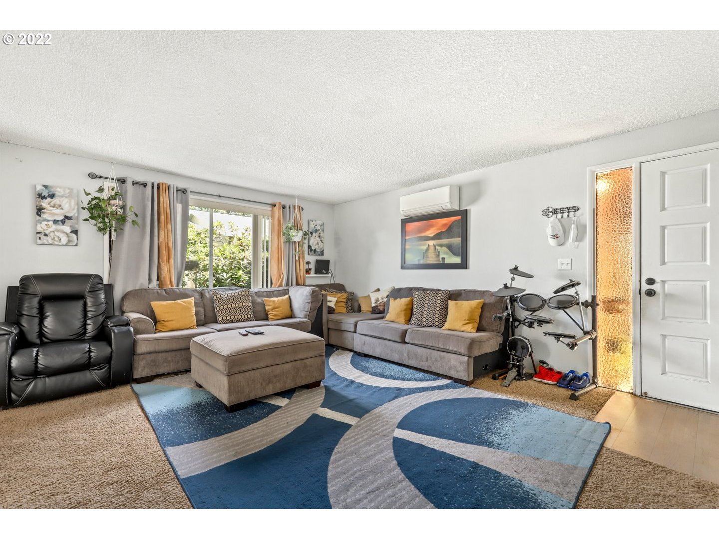 12165 Southwest Cheshire Road Beaverton, OR 97008 - Photo 17 of 32 Gallery Image 17