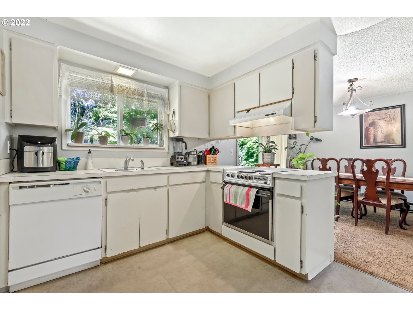 12165 Southwest Cheshire Road Beaverton, OR 97008 - Photo 21 of 32 Gallery Image 21