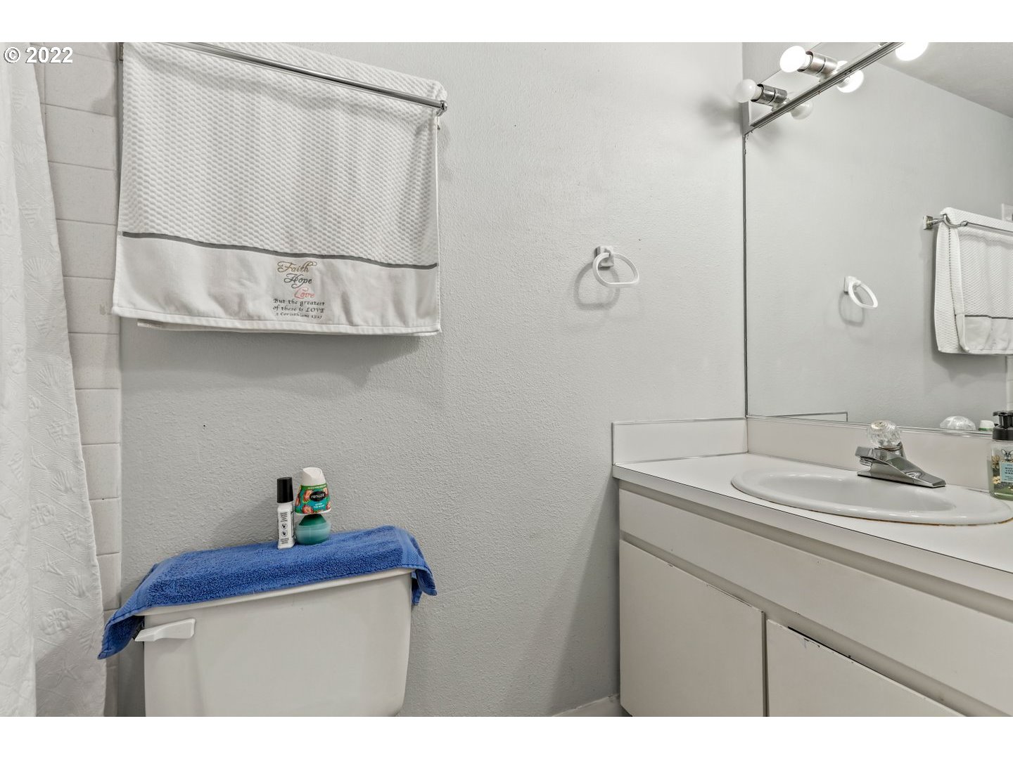 12165 Southwest Cheshire Road Beaverton, OR 97008 - Photo 27 of 32 Gallery Image 27