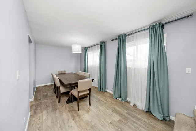 $275,000 | 1011 Sandpiper Court, Bartlett, IL 60103