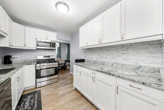 $275,000 | 1011 Sandpiper Court, Bartlett, IL 60103