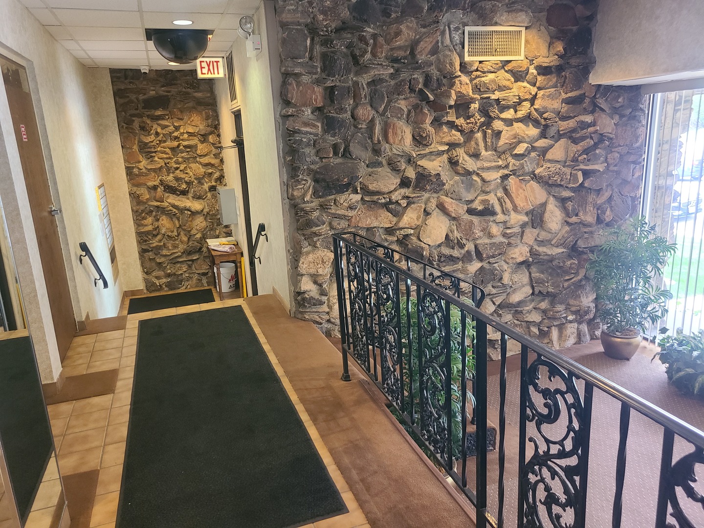 8359 West Addison Street, Unit 201 Chicago, IL 60634 - Photo 3 of 22 a view of entryway